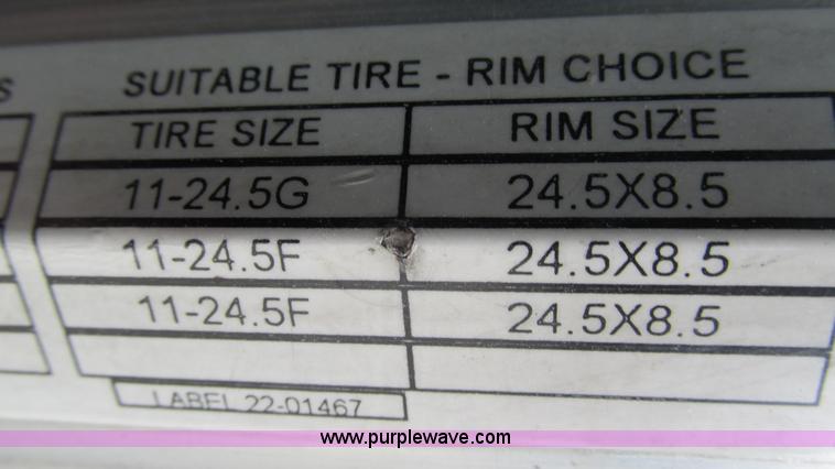 image for item G9286 1998 Peterbilt 377 semi truck