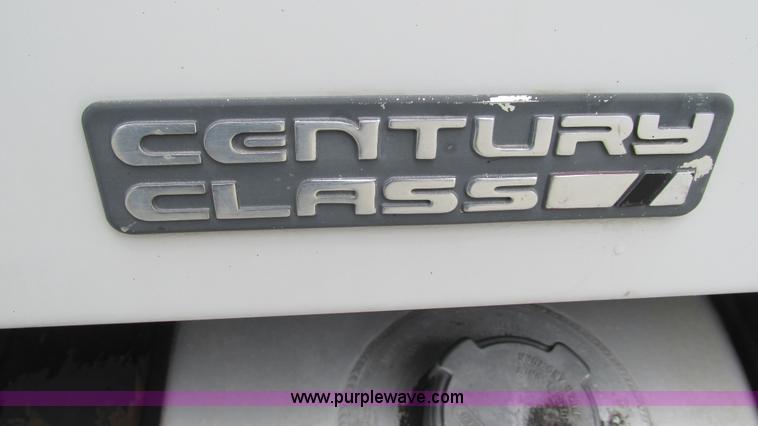 image for item G9290 1999 Freightliner C120 semi truck