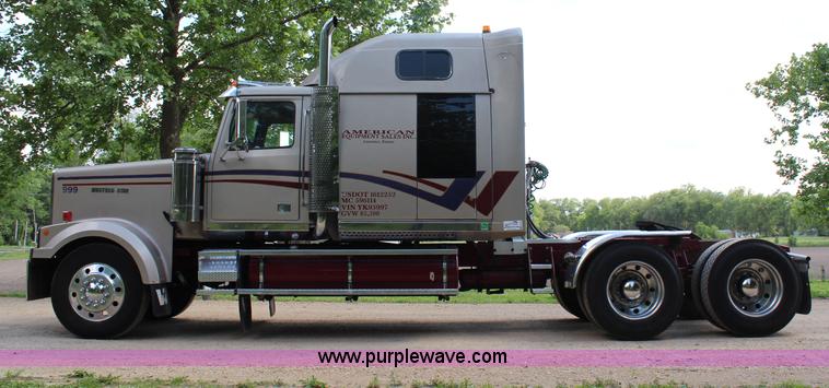 image for item H2512 2000 Western Star 4900EX semi truck