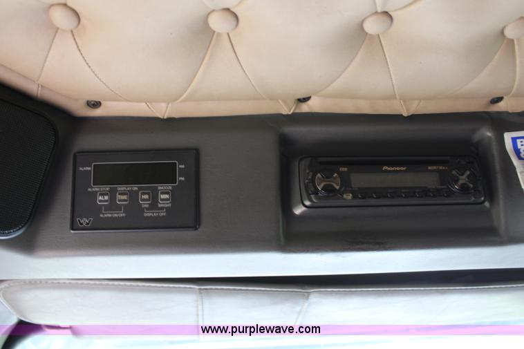 image for item H2512 2000 Western Star 4900EX semi truck