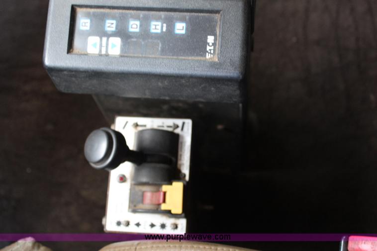 image for item H2512 2000 Western Star 4900EX semi truck