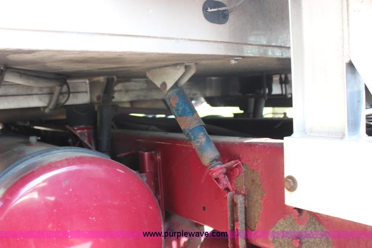 image for item H2512 2000 Western Star 4900EX semi truck