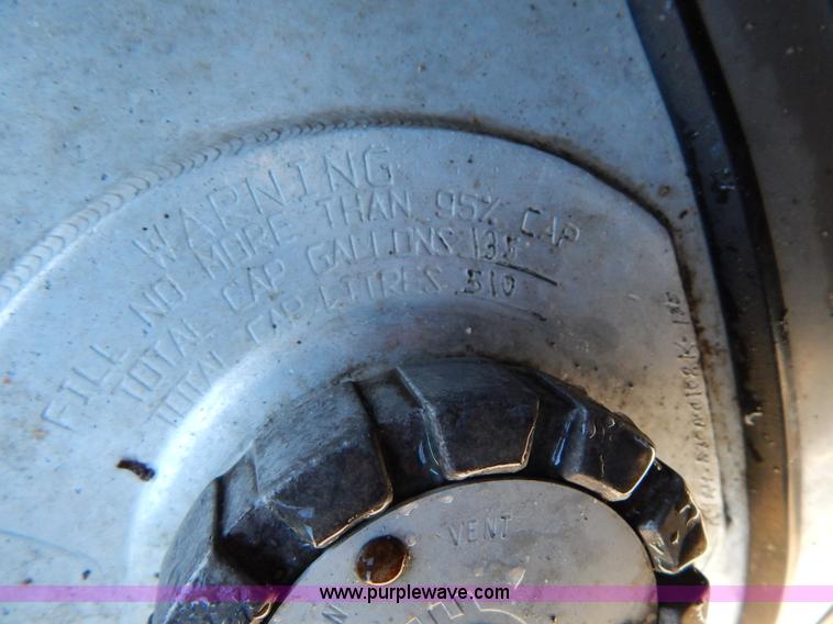 image for item H3459 1999 Kenworth W900 semi truck