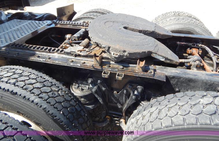 image for item H3459 1999 Kenworth W900 semi truck