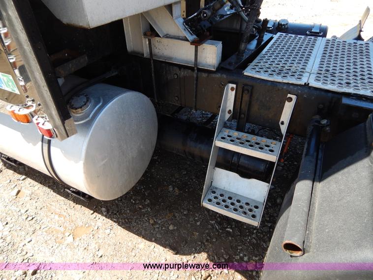 image for item H3459 1999 Kenworth W900 semi truck