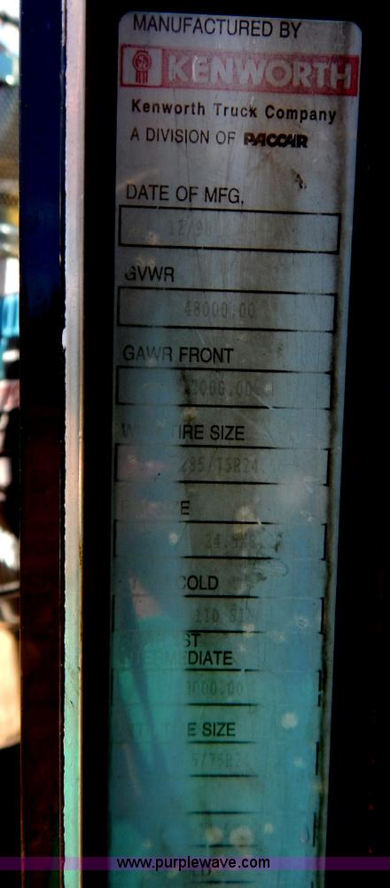 image for item H3459 1999 Kenworth W900 semi truck