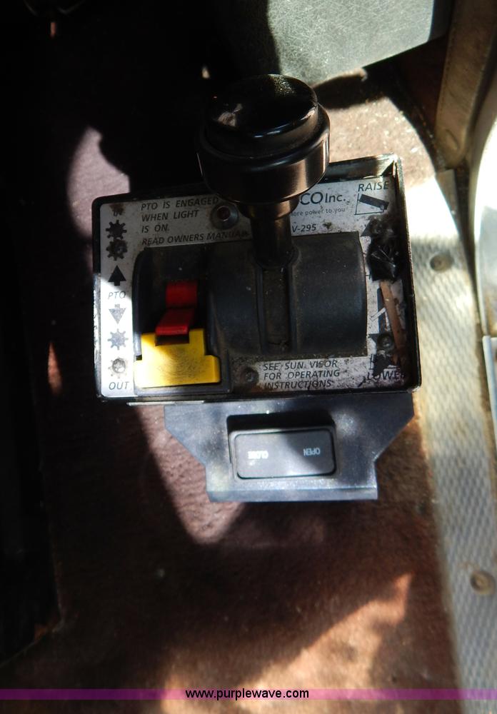 image for item H3459 1999 Kenworth W900 semi truck