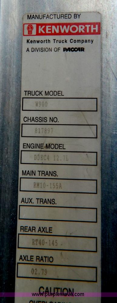 image for item H3459 1999 Kenworth W900 semi truck