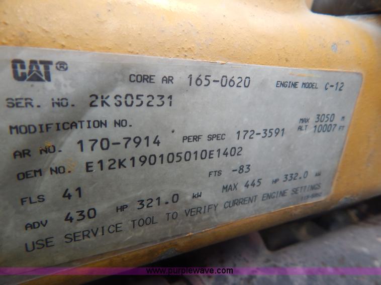 image for item I4690 1999 Peterbilt 378 semi truck