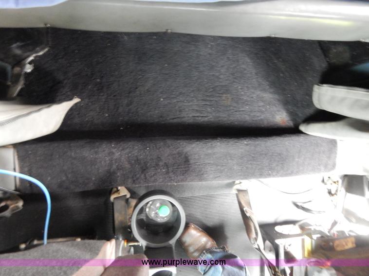 image for item I4690 1999 Peterbilt 378 semi truck