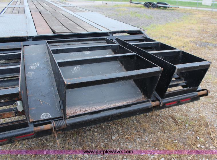image for item J1100 1993 Transport drop deck trailer