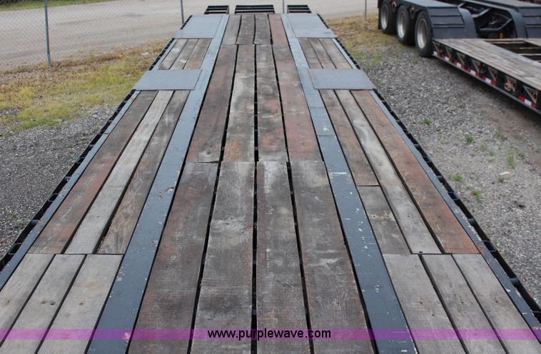 image for item J1100 1993 Transport drop deck trailer