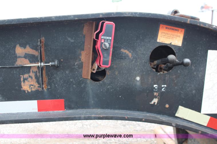 image for item J1146 1999 Fontaine TA50NGB lowboy trailer