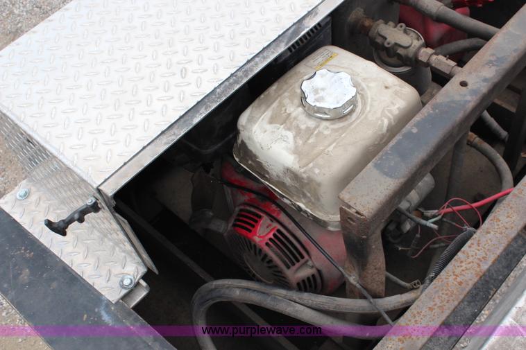 image for item J1146 1999 Fontaine TA50NGB lowboy trailer