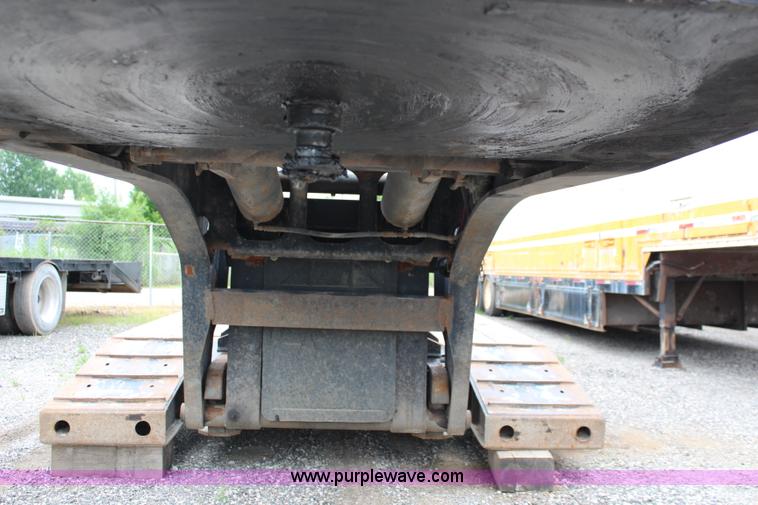 image for item J1146 1999 Fontaine TA50NGB lowboy trailer