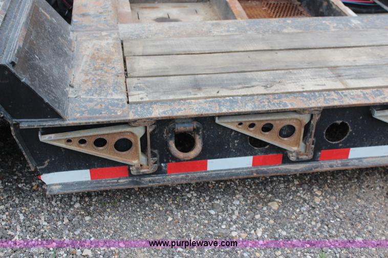 image for item J1146 1999 Fontaine TA50NGB lowboy trailer