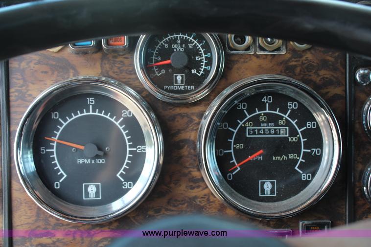 image for item J1147 1998 Kenworth W900 semi truck