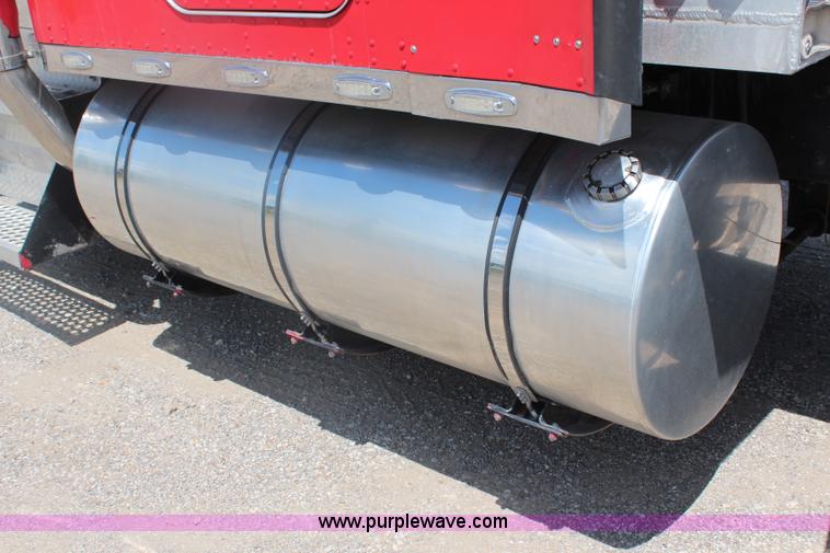 image for item J1147 1998 Kenworth W900 semi truck