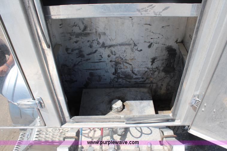 image for item J1147 1998 Kenworth W900 semi truck