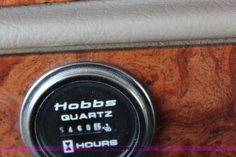 image for item J1244 2002 Peterbilt 385 semi truck