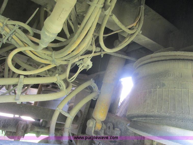 image for item J2483 2004 Alumatech dump trailer