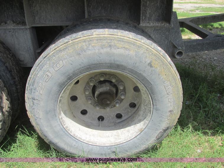 image for item J2483 2004 Alumatech dump trailer