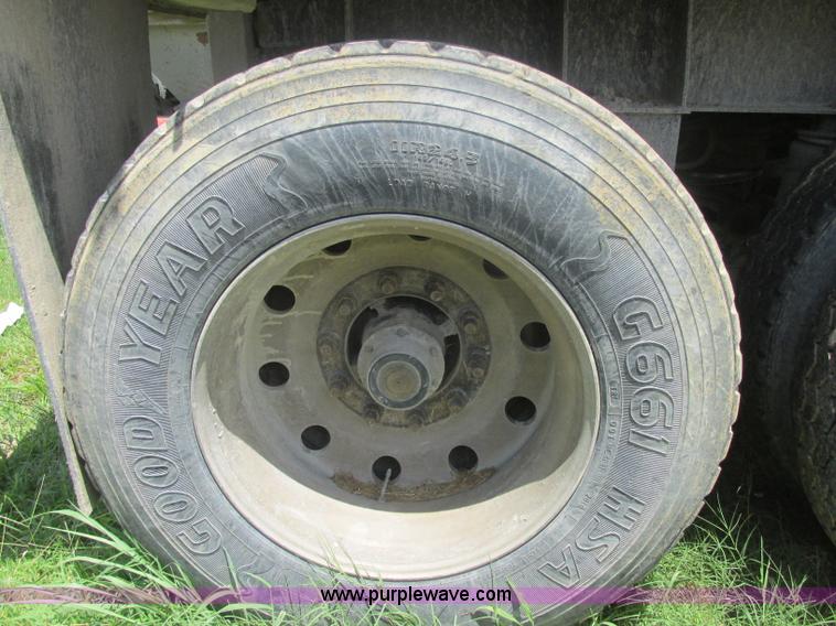 image for item J2483 2004 Alumatech dump trailer