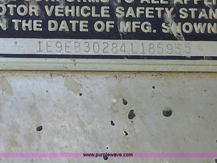 image for item J2483 2004 Alumatech dump trailer