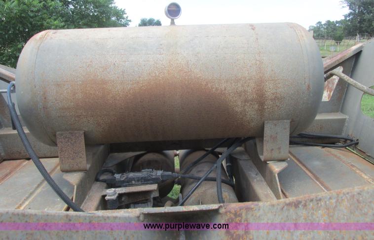 image for item J2484 2001 Gallecos Spider 2000 belly dump trailer