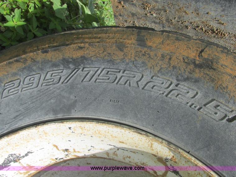 image for item J2484 2001 Gallecos Spider 2000 belly dump trailer