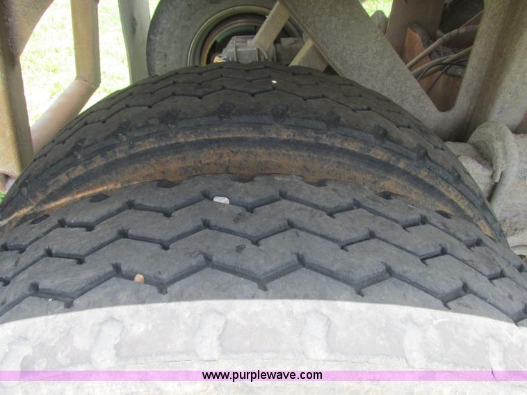 image for item J2484 2001 Gallecos Spider 2000 belly dump trailer