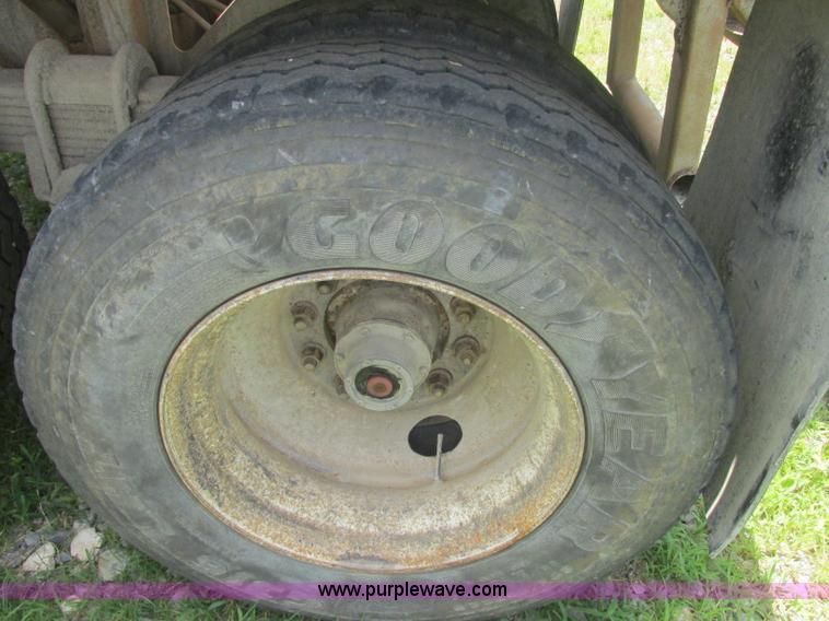 image for item J2484 2001 Gallecos Spider 2000 belly dump trailer