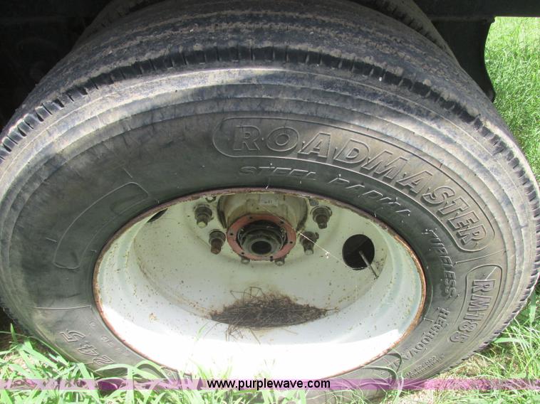 image for item J2485 2001 Leach pup trailer