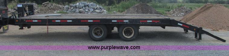 image for item J2486 Pineal flatbed trailer
