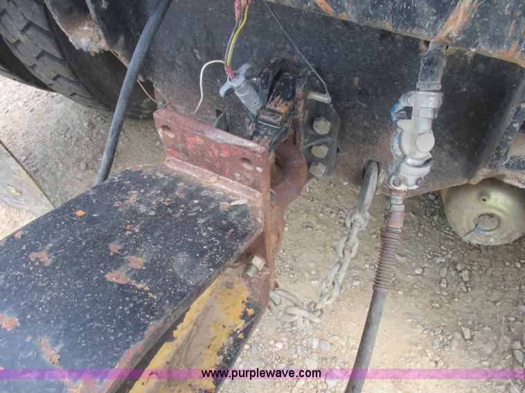 image for item J2486 Pineal flatbed trailer