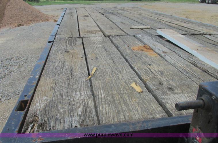 image for item J2486 Pineal flatbed trailer