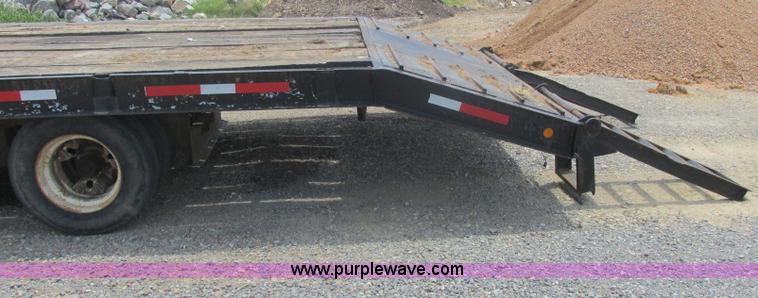 image for item J2486 Pineal flatbed trailer