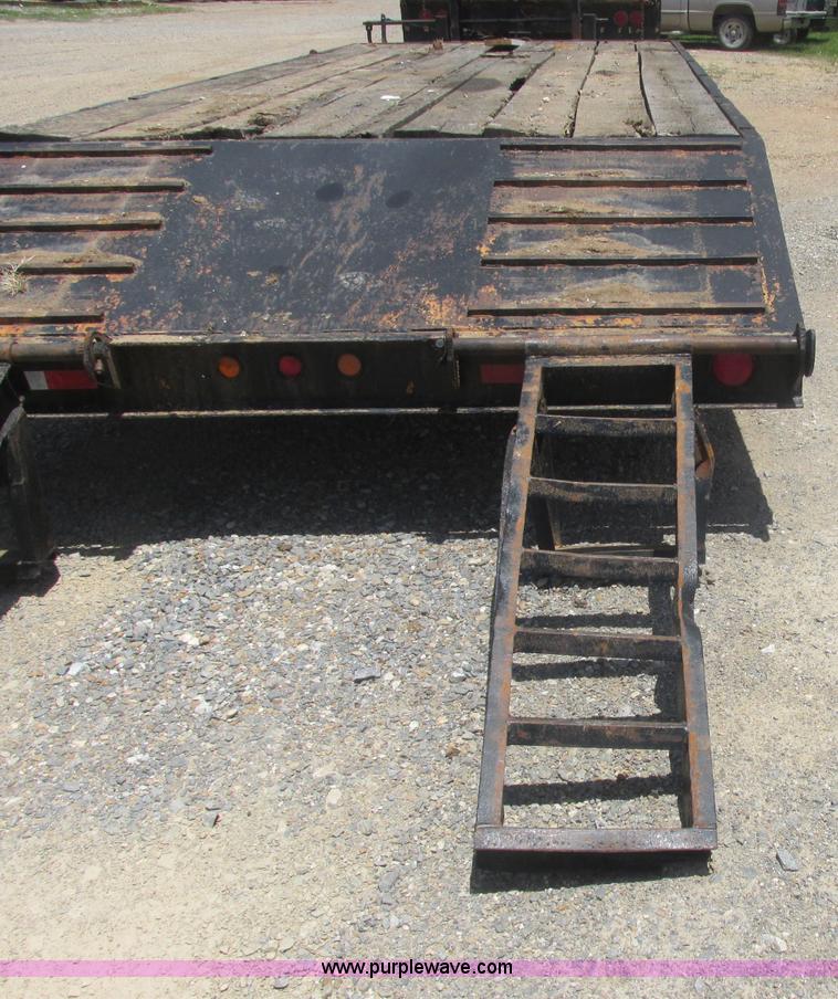 image for item J2486 Pineal flatbed trailer