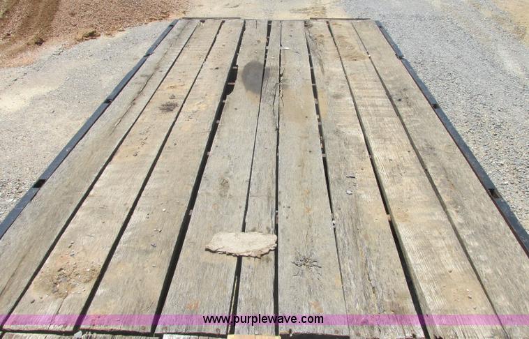 image for item J2486 Pineal flatbed trailer