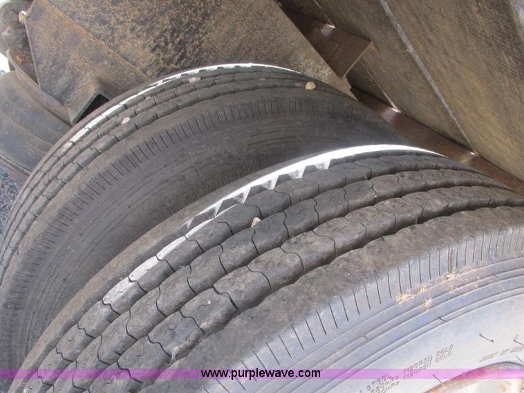 image for item J2486 Pineal flatbed trailer