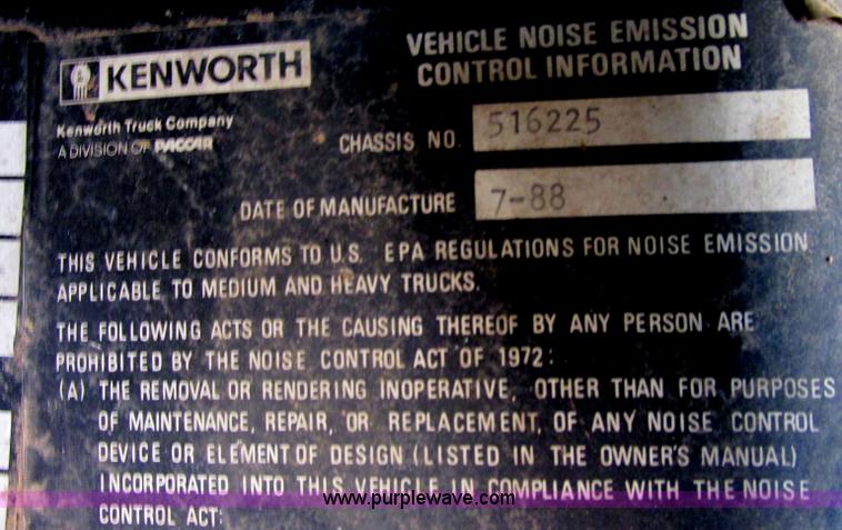 image for item J2487 1989 Kenworth T600A dump truck