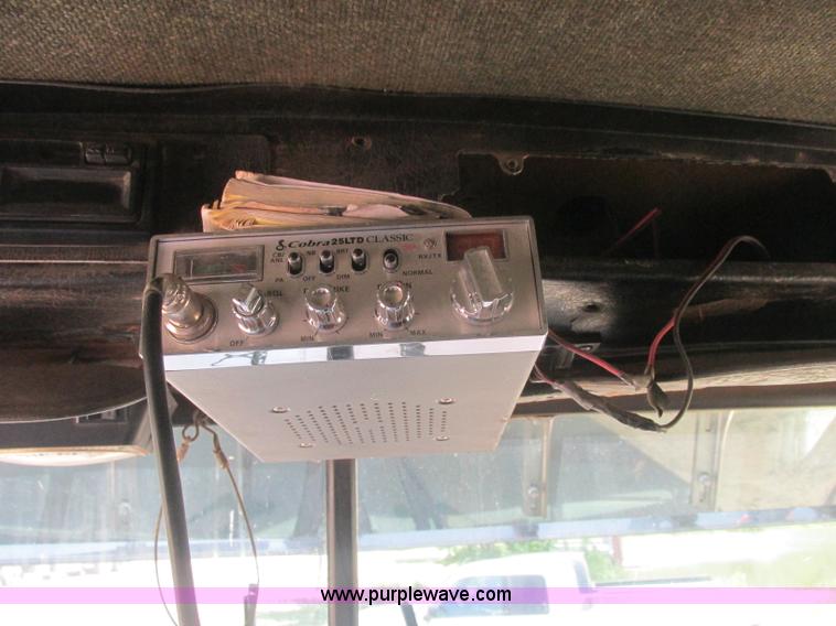 image for item J2487 1989 Kenworth T600A dump truck