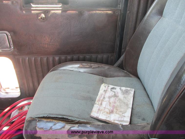 image for item J2487 1989 Kenworth T600A dump truck