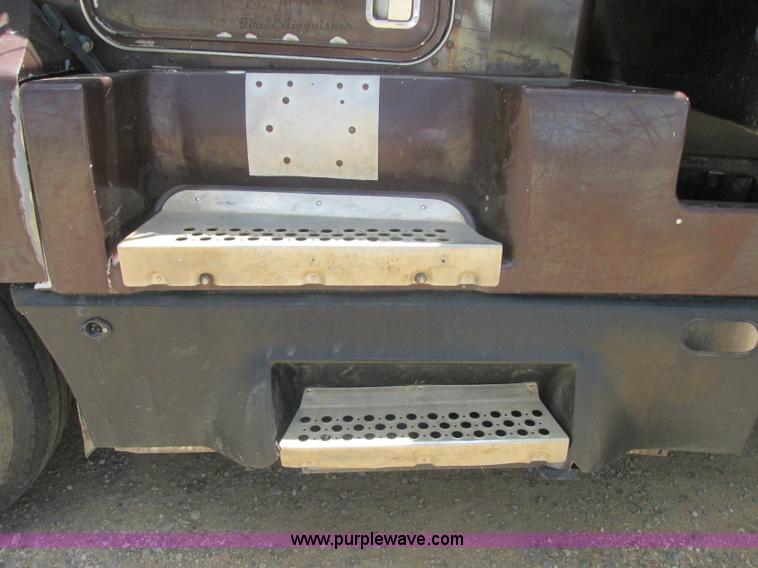 image for item J2487 1989 Kenworth T600A dump truck