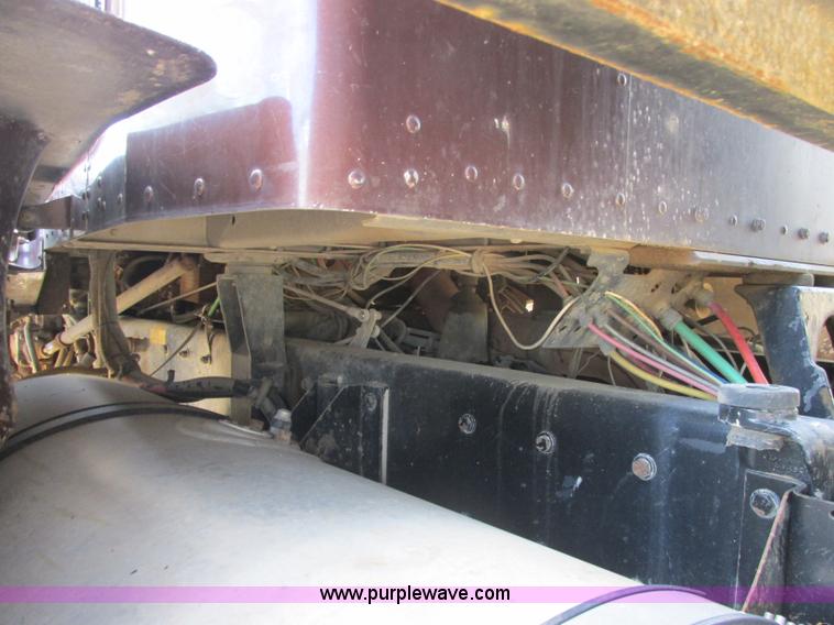 image for item J2487 1989 Kenworth T600A dump truck