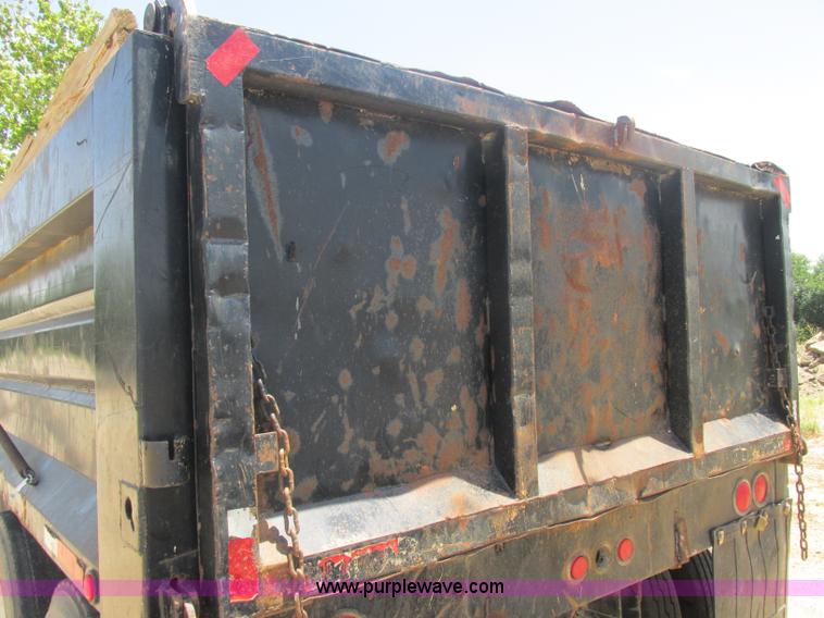 image for item J2487 1989 Kenworth T600A dump truck