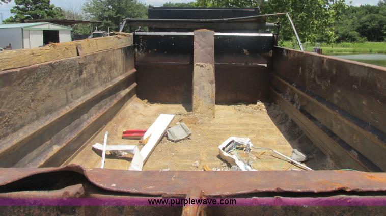 image for item J2487 1989 Kenworth T600A dump truck