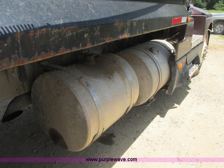 image for item J2487 1989 Kenworth T600A dump truck