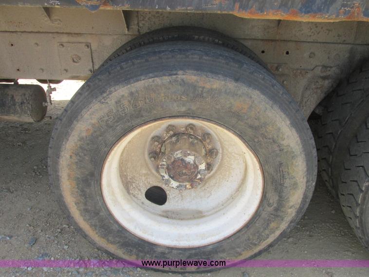 image for item J2487 1989 Kenworth T600A dump truck