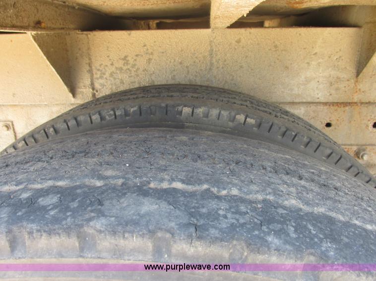 image for item J2487 1989 Kenworth T600A dump truck